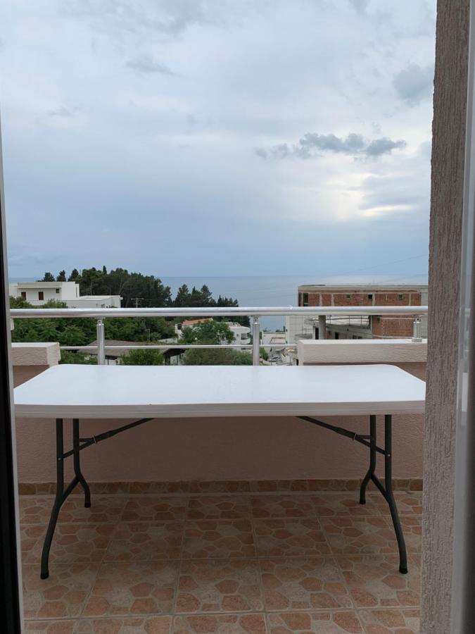 Apartments Adrian Ulcinj Exterior photo